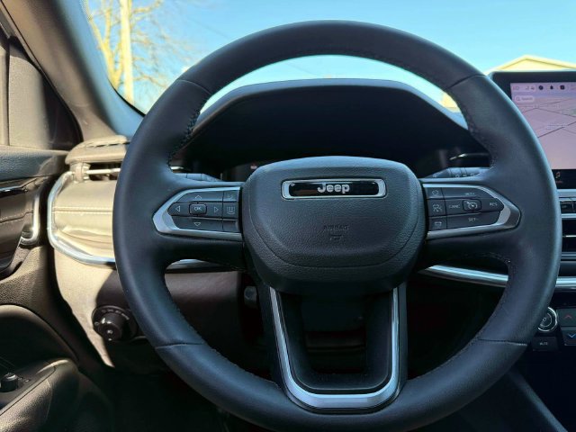 Certified 2023 Jeep Compass High Altitude AWD/4WD image 20