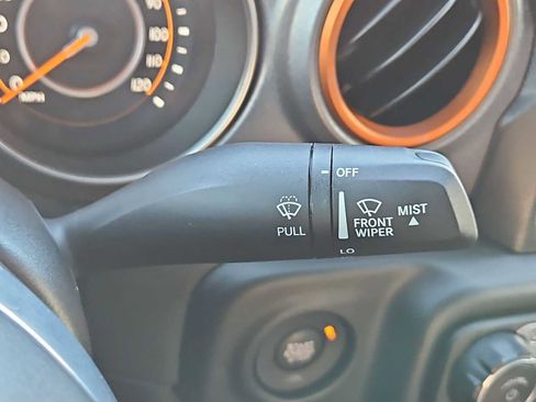 Used 2023 Jeep Gladiator Mojave image 24
