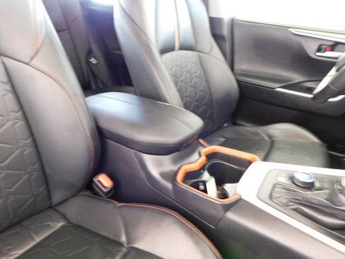 Used 2021 Toyota RAV4 Adventure image 15