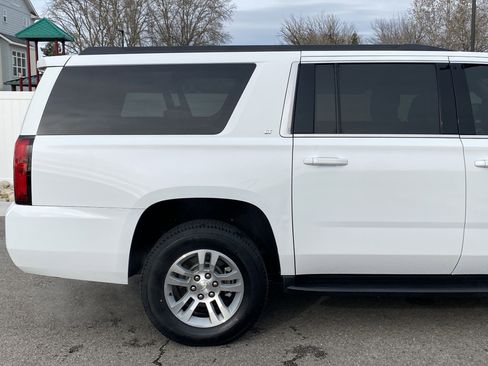 Used 2019 Chevrolet Suburban LT image 6