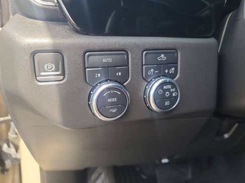 Used 2023 GMC Sierra 1500 Elevation AWD/4WD image 33