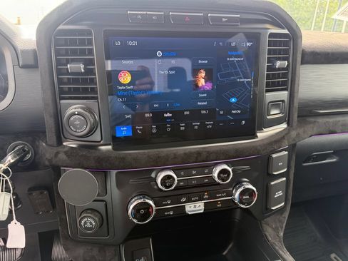 Used 2024 Ford F150 XLT w/ Mobile Office Package RWD image 10