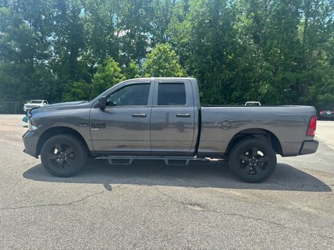 Used 2019 RAM 1500 Express w/ Express Value Package AWD/4WD image 8