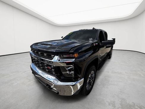 Certified 2021 Chevrolet Silverado 2500 LT w/ Convenience Package AWD/4WD image 5