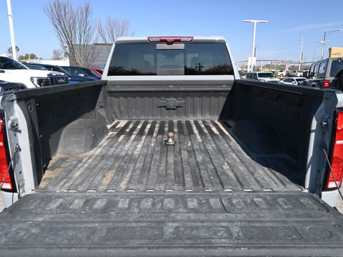 Used 2025 Chevrolet Silverado 2500 ZR2 w/ Technology Package image 33