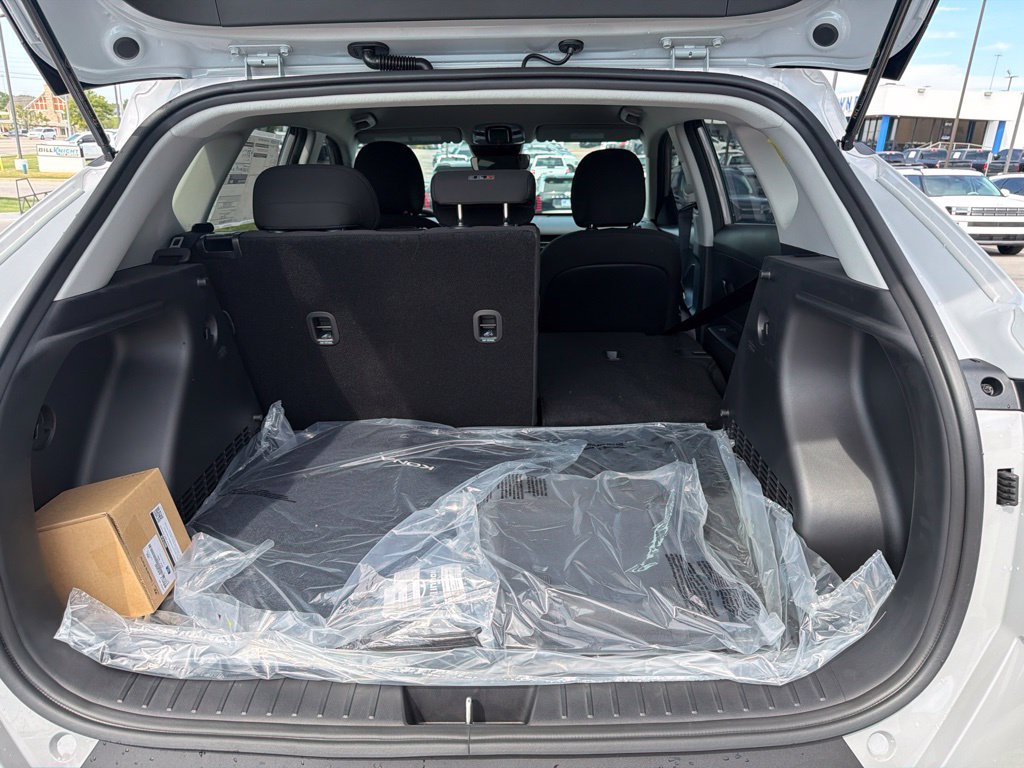 New 2027 Hyundai Kona SEL Sport FWD image 8