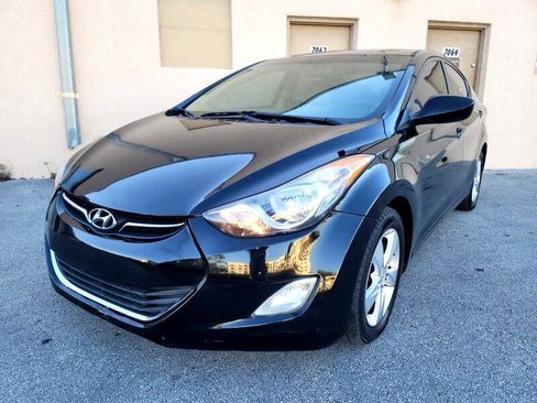 Used 2012 Hyundai Elantra GLS w/ Preferred Pkg 3 image 2