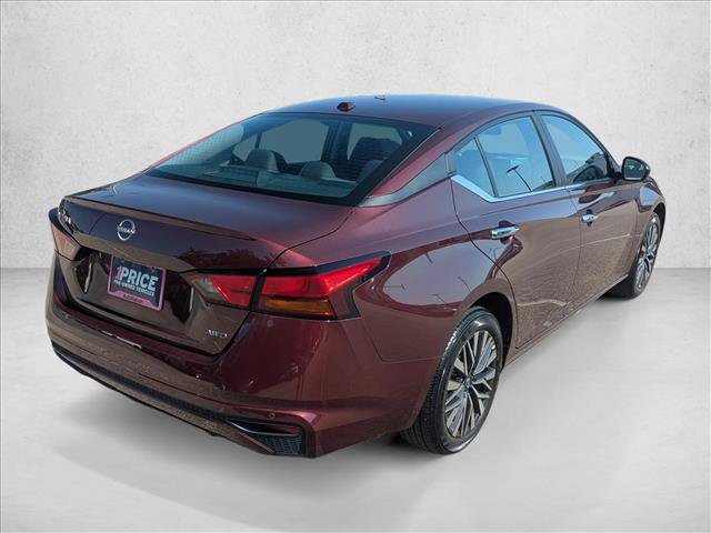 Used 2025 Nissan Altima 2.5 SV AWD/4WD image 5