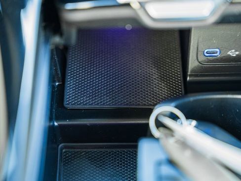 Used 2023 Mercedes-Benz C 300 4MATIC Sedan image 25