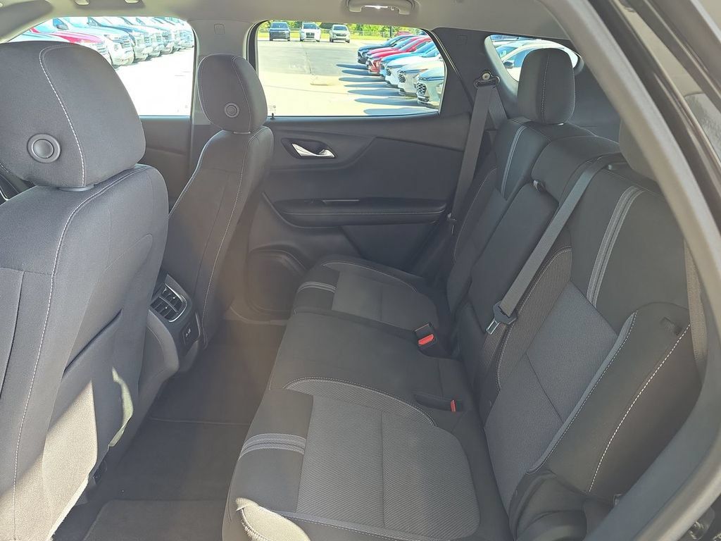 Used 2024 Chevrolet Blazer LT w/ Convenience Package FWD image 25