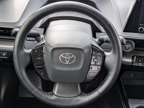 Used 2024 Toyota Prius XLE FWD image 13
