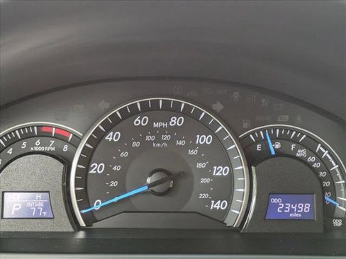 Used 2015 Toyota Camry LE w/ Four Season Floor Mat Package image 10