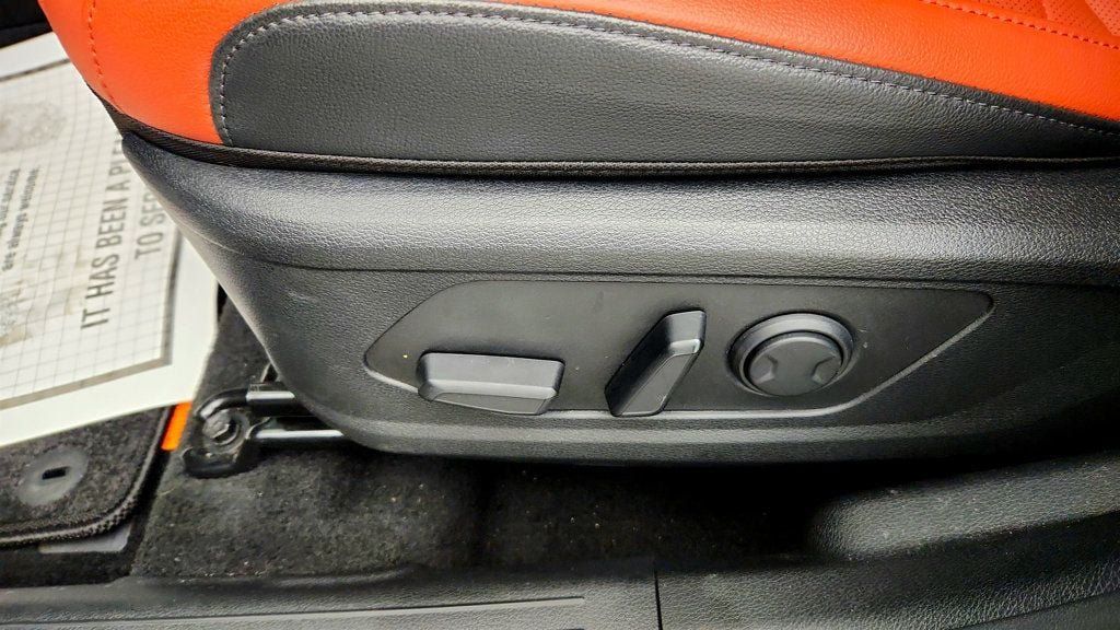 Used 2025 Kia Sportage SX FWD image 12