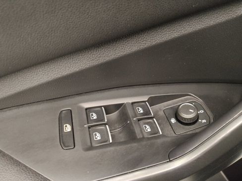 Used 2025 Volkswagen Jetta S FWD image 27