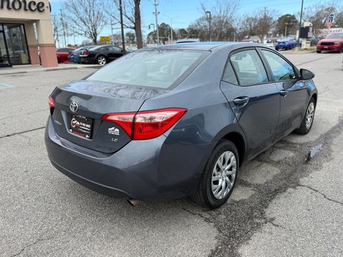 Used 2019 Toyota Corolla LE image 8