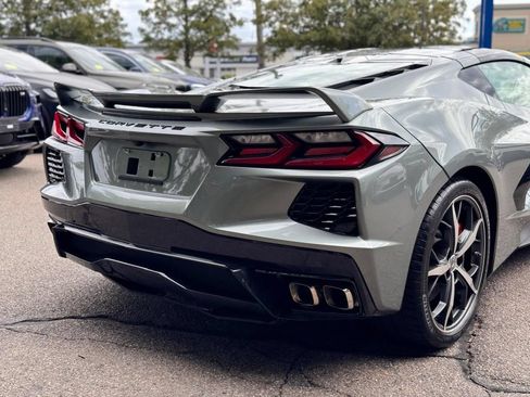 Used 2023 Chevrolet Corvette Stingray Premium Cpe w/ Z51 Performance Package RWD image 17