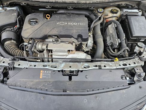 Used 2017 Chevrolet Cruze LS image 34