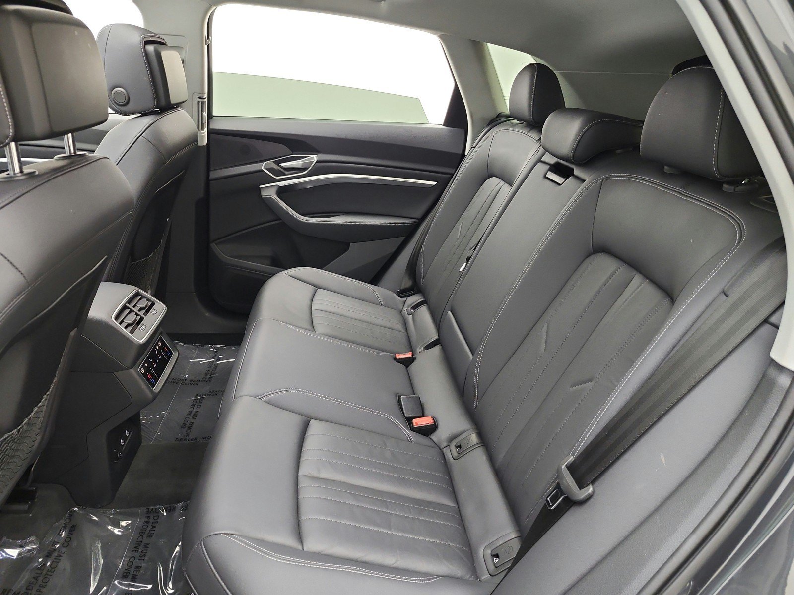 Used 2024 Audi Q8 e-tron Premium AWD/4WD image 13