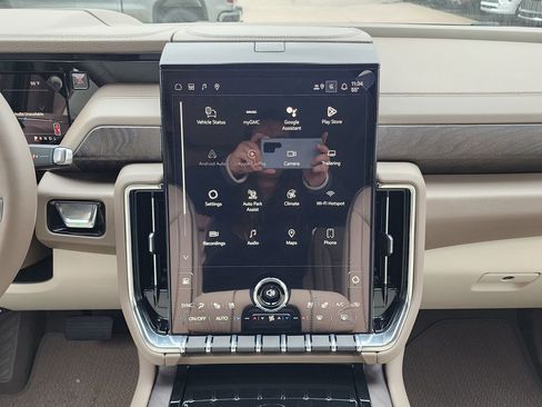 New 2026 GMC Yukon Denali w/ Denali Reserve Package AWD/4WD image 30