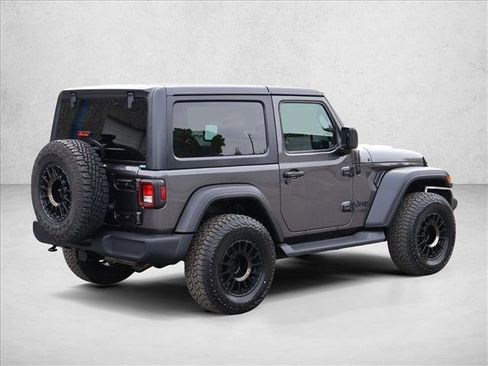 Used 2018 Jeep Wrangler Sport AWD/4WD image 5