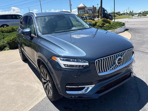 Certified 2023 Volvo XC90 B6 Plus AWD/4WD image 4