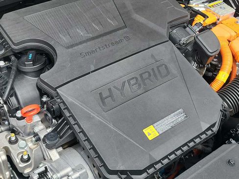 Used 2023 Kia Niro EX Touring FWD image 13