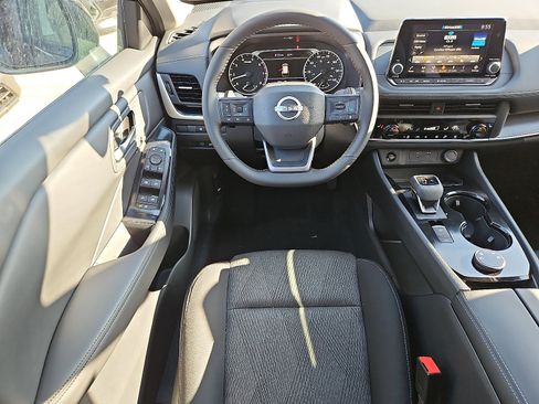 New 2026 Nissan Rogue SV w/ Cold Weather Package image 9