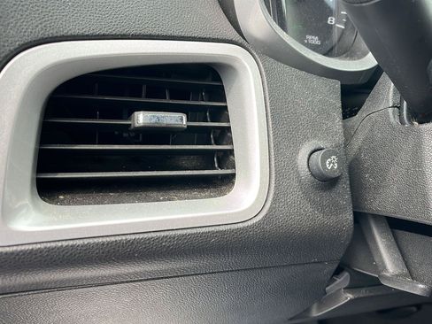 Used 2014 Chevrolet Equinox LS FWD image 12