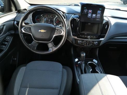 Used 2018 Chevrolet Traverse LT AWD/4WD image 19