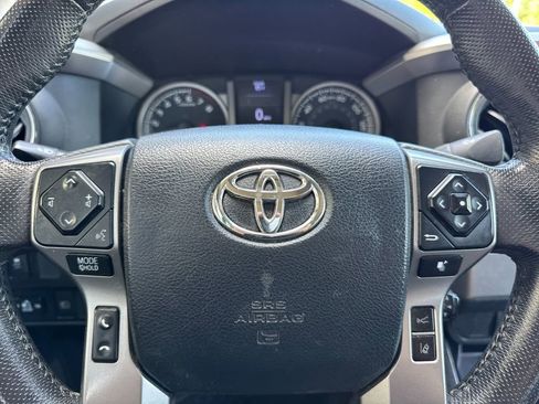 Used 2020 Toyota Tacoma SR5 RWD image 20
