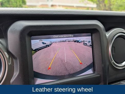 Used 2019 Jeep Wrangler Unlimited Sahara AWD/4WD image 20