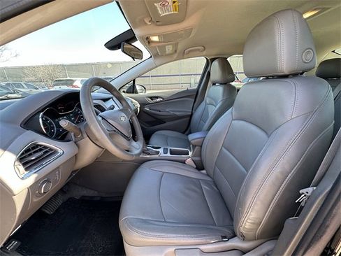 Used 2016 Chevrolet Cruze LS image 25