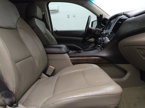 Used 2017 Chevrolet Tahoe LT image 21