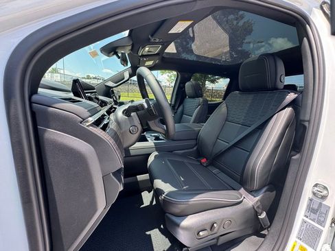 New 2025 GMC Sierra EV Denali image 5