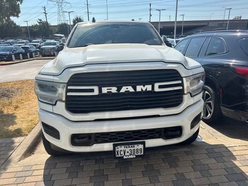 Used 2022 RAM 2500 Laramie AWD/4WD image 3
