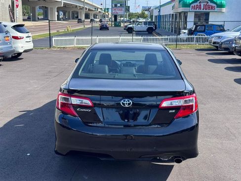 Used 2012 Toyota Camry SE FWD image 11