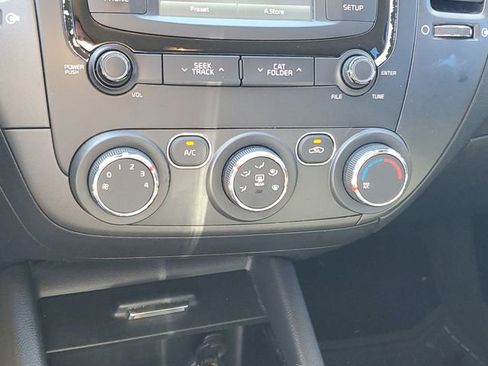 Used 2017 Kia Forte LX w/ LX Popular Package image 23