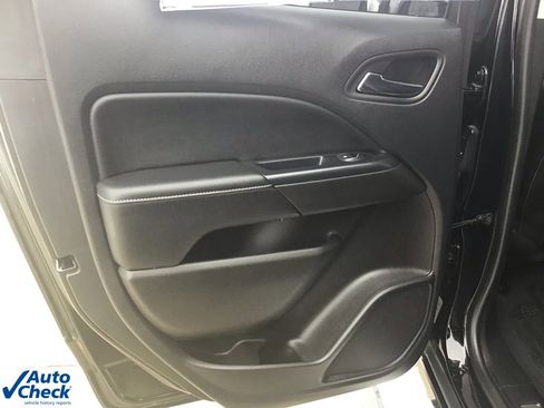 Used 2020 GMC Canyon Denali image 11