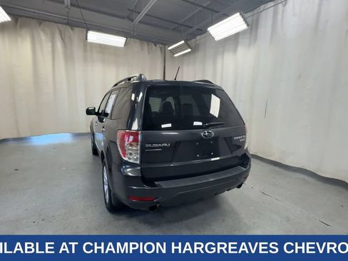 Used 2011 Subaru Forester 2.5X Premium w/ All-Weather Pkg AWD/4WD image 9