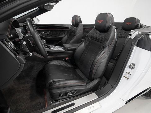 Used 2020 Bentley Continental GT image 37