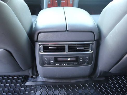 Used 2008 Lexus LX 570 4WD w/ Technology Pkg image 26