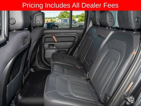 Used 2022 Land Rover Defender 110 X AWD/4WD image 15