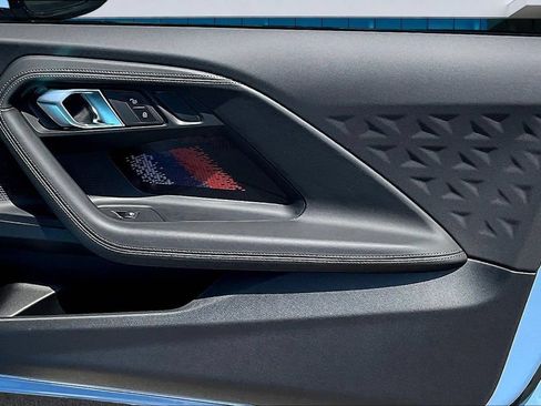 Used 2025 BMW M2 w/ Lighting Package RWD image 27