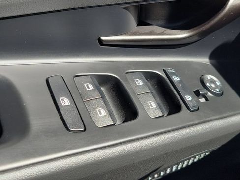 New 2026 Hyundai Elantra SEL Sport FWD image 16