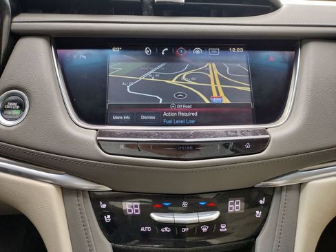 Used 2017 Cadillac XT5 Premium Luxury FWD image 27