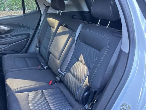 Used 2024 GMC Terrain SLE image 22