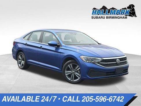 Used 2024 Volkswagen Jetta SE FWD image 1