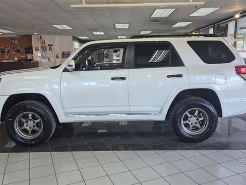 Used 2011 Toyota 4Runner Limited image 2