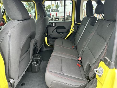 Used 2023 Jeep Wrangler Unlimited Rubicon w/ Cold Weather Group image 13