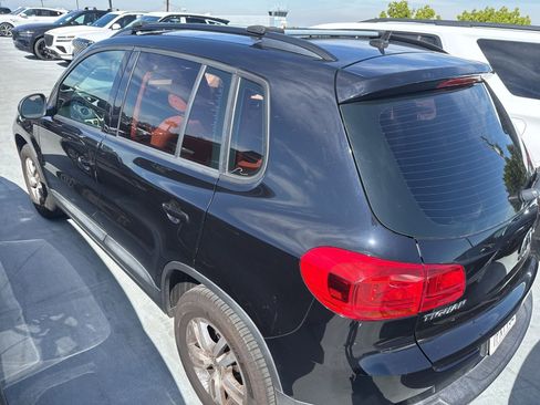 Used 2016 Volkswagen Tiguan S image 6